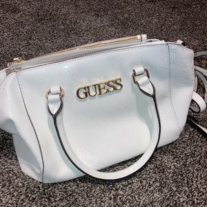 Perfect guess purse! Used 3 times.